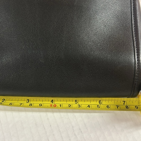 Coach Vintage Adjustable Shoulder Strap Bag - Picture 15 of 16